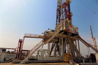 海外工程公司科威特公司兩支井隊(duì)完成鉆機(jī)平移